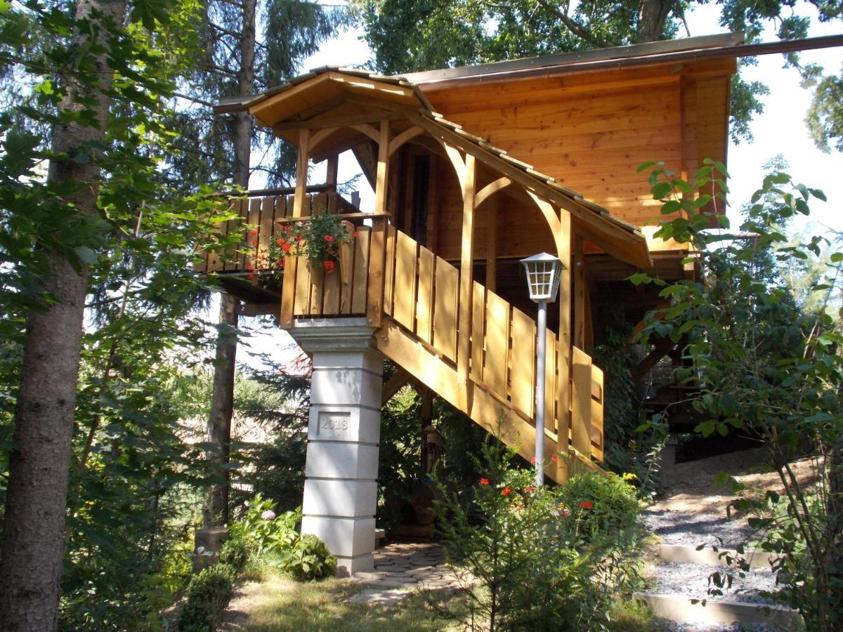 Baumhaus Wolfshoehle Fischach Exteriör bild