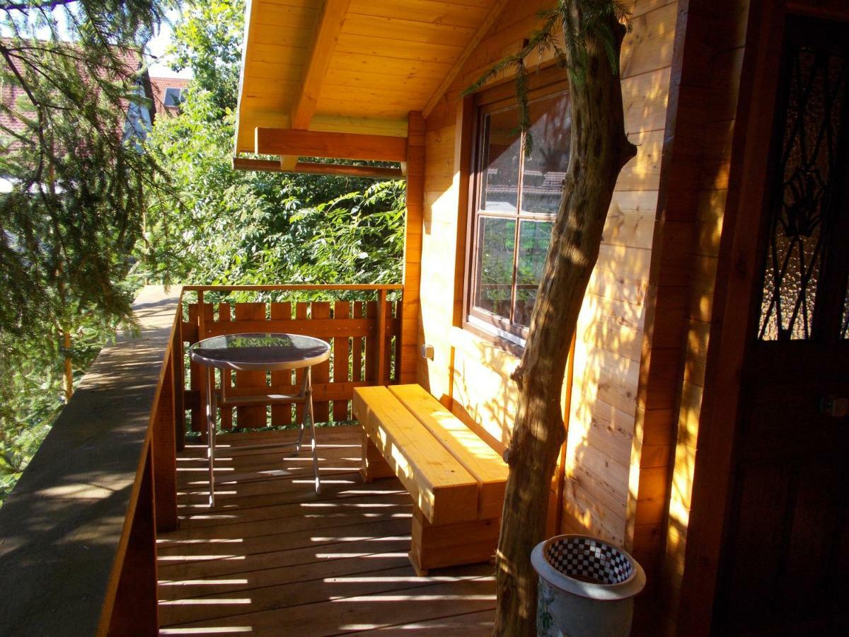 Baumhaus Wolfshoehle Fischach Exteriör bild